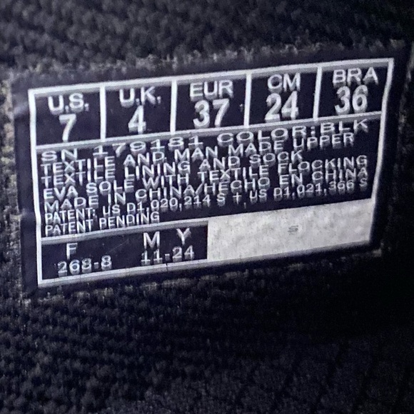 Skechers Hands Free Virtue Swift Fit Slip-On Sneaker 7 Black NWT/ NO BOX - Picture 12 of 13